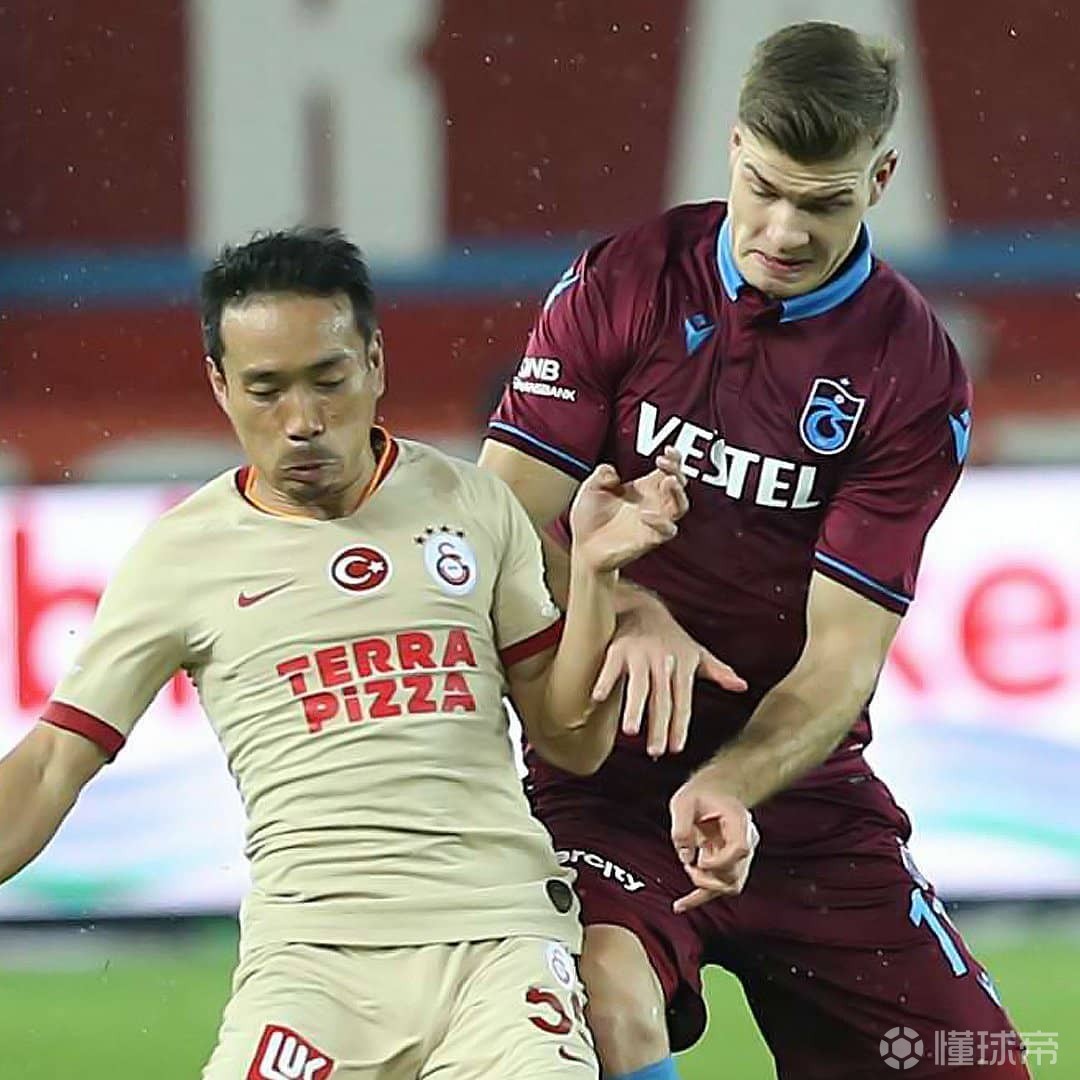 包含东海战狼队对阵瓯越朱雀队，F1超级杯读秒绝平，门将神扑救主——目标直指冠军的词条